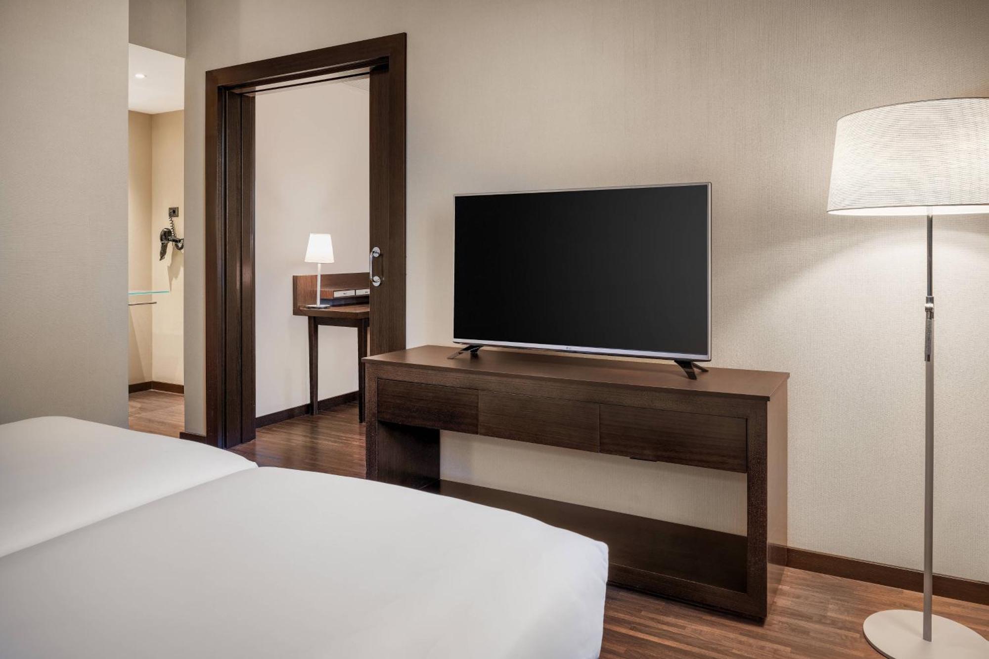 Hotel Ac Forum By Marriott