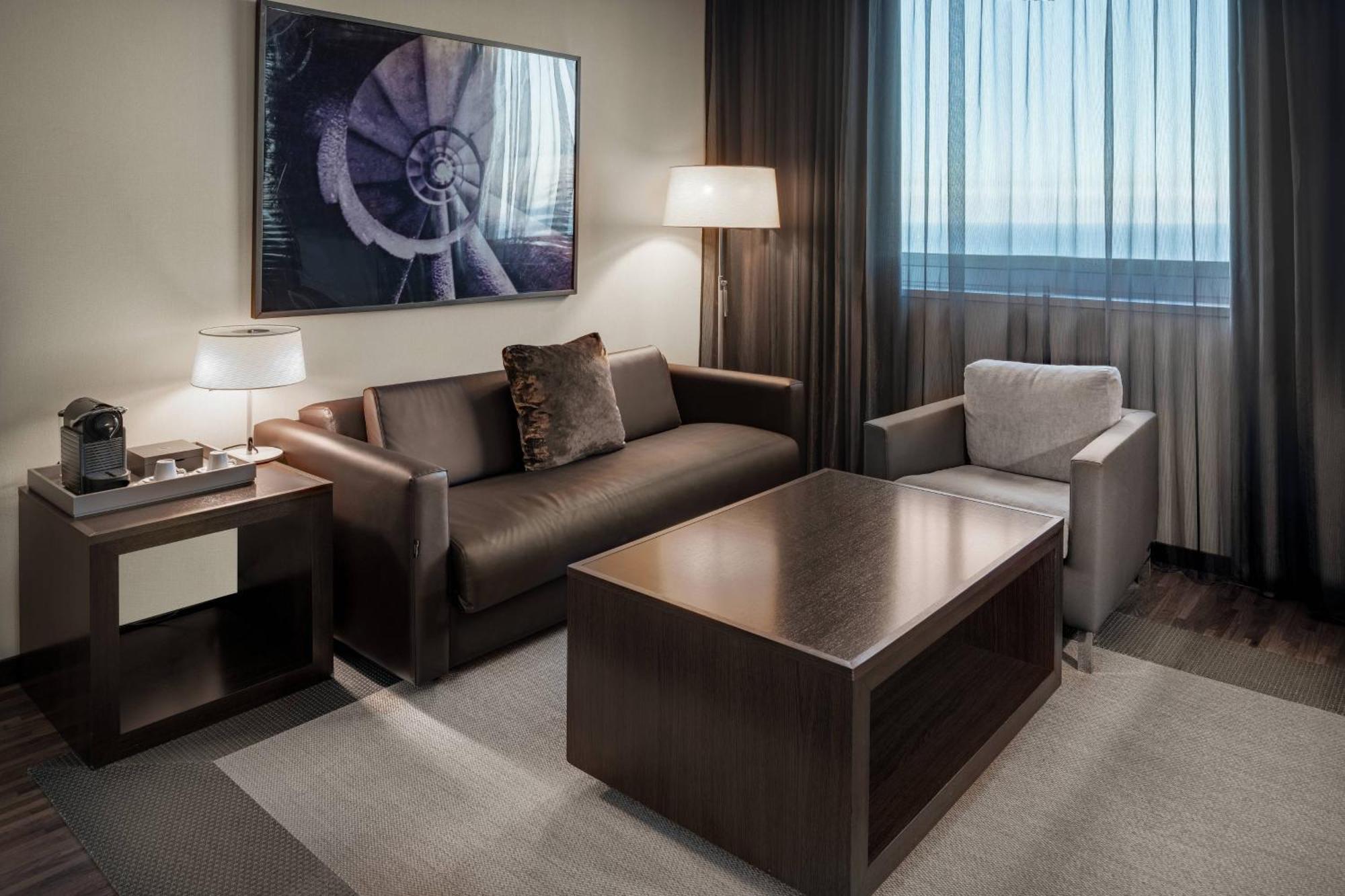 Ac Forum By Marriott Hotel